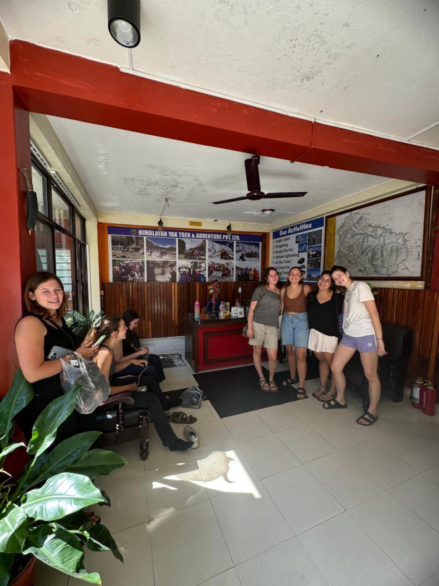 บัทเตอร์ฟลาย ลอดจ์ Hotel โพคารา ภายนอก รูปภาพ